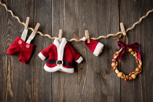 Decoración de Navidad sobre fondo de madera — Foto de Stock