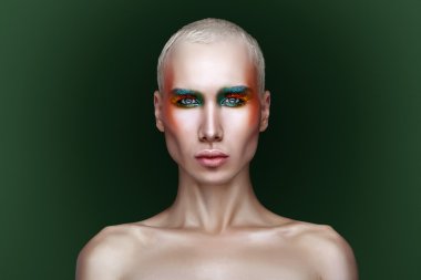 Güzellik yeşil makyaj adam