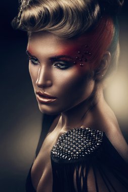 sarışın kadın ile omuz Aksesuar