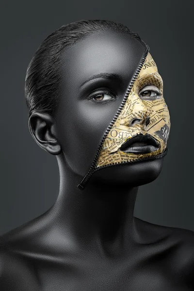 Donna con pelle nera — Foto Stock