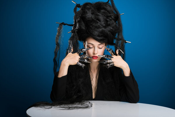 Женщина со стальными когтями
