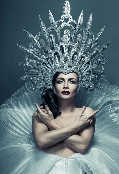Winter queen in crown — Stock Photo, Image