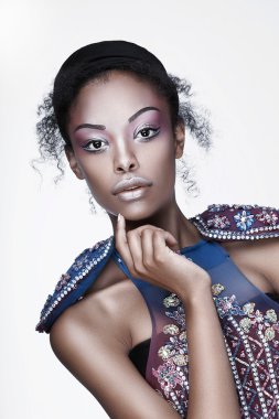 güzel bir kadın ile bukleler