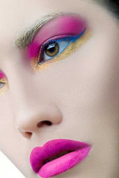 Menina com maquiagem criativa — Fotografia de Stock