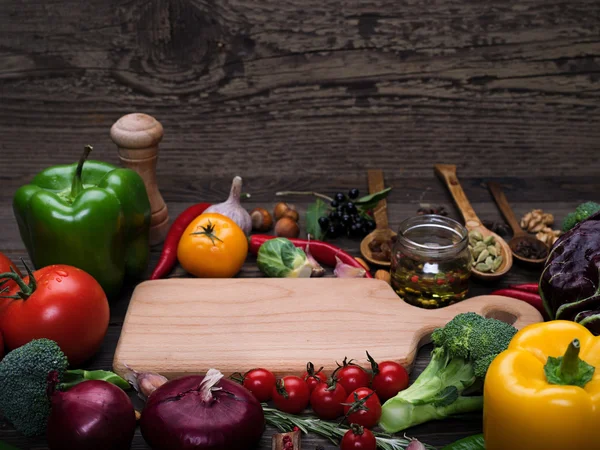 Fresh vegetables and spices — Stock Photo, Image