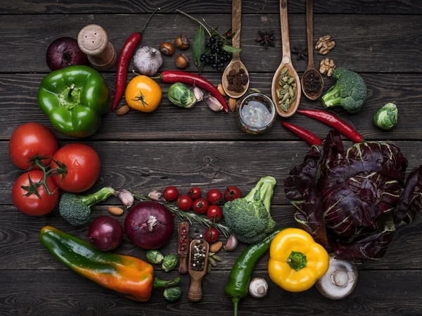 新鲜蔬菜及香料 — 图库照片