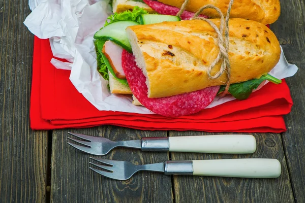 Tasty sandwich with vegetables — Stock Photo, Image