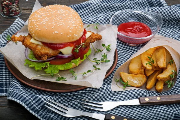 Gevrek nugget Burger — Stok fotoğraf