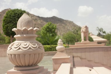 heykeli pot ve jain Tapınağı fil