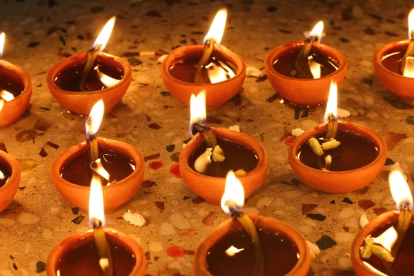 Prachtige diwali olielampen — Stockfoto