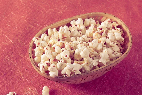 Popcorn in bucket - retro style — Stock Photo, Image