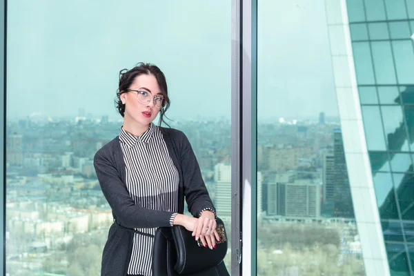 Portrait d'une employée de bureau — Photo