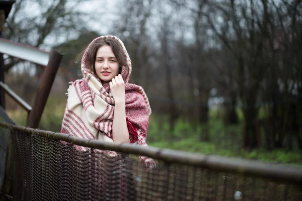 Portret close up van jonge vrouw — Stockfoto