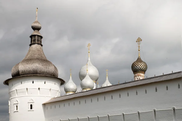 Schöne Aussicht auf Kirche, rostov veliky, Russland — Stockfoto