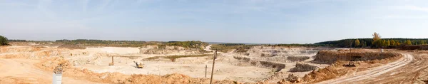 Panorama grande cava minerale di calcare — Foto Stock