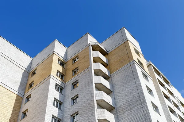 View of facade modern multi storey house — Stock Photo, Image