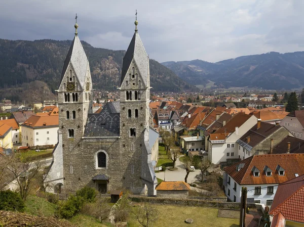 La chiesa parrocchiale di Friesach — Foto Stock