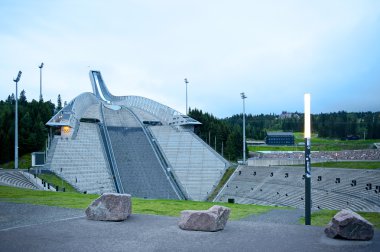 Holmenkollen (Holmenkollbakken) kayakla atlama Oslo