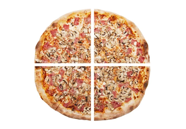 Pizza isoliert auf weiß — Stockfoto