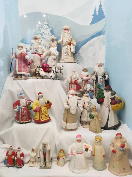 Una Colección Juguetes Navidad Soviéticos Vintage Santa Claus Doncellas Nieve — Foto de Stock