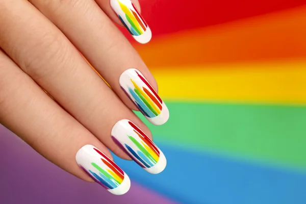 Regenboog manicure. — Stockfoto