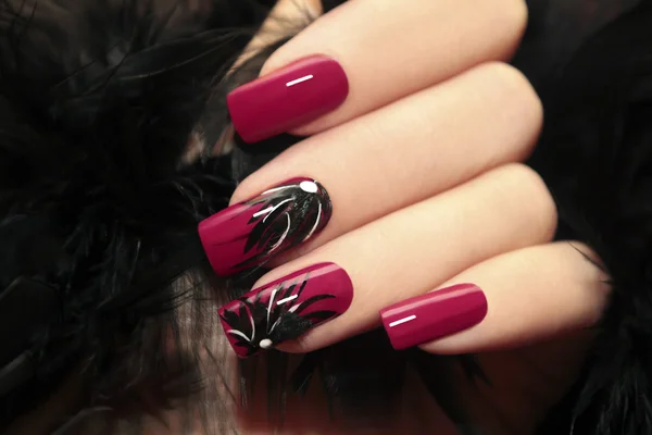 Burgundy manicure. — Stock Photo, Image