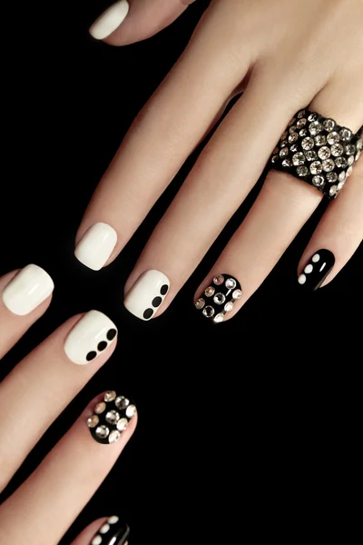 Black and white manicure. — Stock Photo, Image