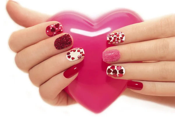 Manicura con corazones . — Foto de Stock