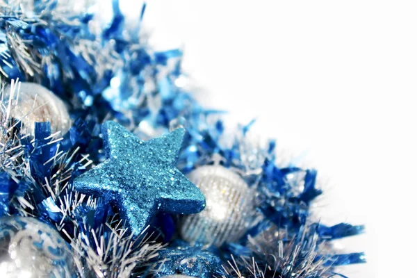 Blauwe en zilveren kerstversiering. — Stockfoto