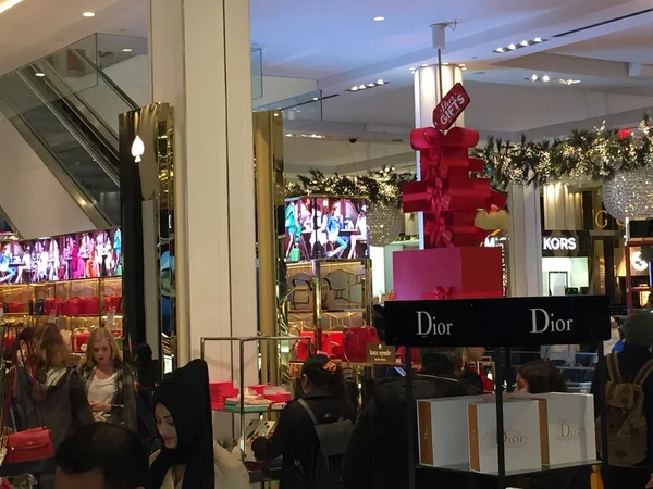 Christmas decor at Macy's flagship store at Herald Square in New York — Stock Photo, Image