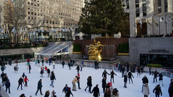 Kerst decor bij Rockefeller Center in New York City — Stockfoto