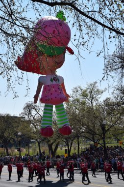 2016 Ulusal Cherry Blossom geçit töreninde Washington Dc