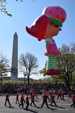2016 Ulusal Cherry Blossom geçit töreninde Washington Dc