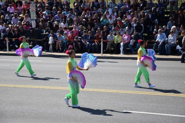 2016 Ulusal Cherry Blossom geçit töreninde Washington Dc