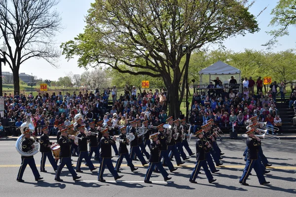 2016 národní Cherry Blossom Parade ve Washingtonu Dc — Stock fotografie