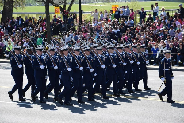 2016 národní Cherry Blossom Parade ve Washingtonu Dc — Stock fotografie