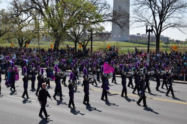 2016 Ulusal Cherry Blossom geçit töreninde Washington Dc