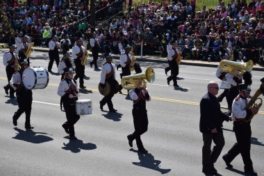 2016 Ulusal Cherry Blossom geçit töreninde Washington Dc