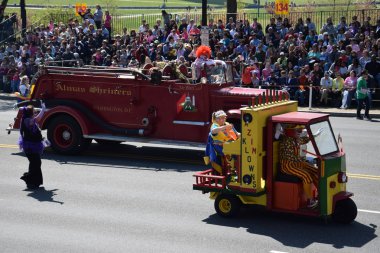 2016 Ulusal Cherry Blossom geçit töreninde Washington Dc