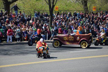 2016 Ulusal Cherry Blossom geçit töreninde Washington Dc