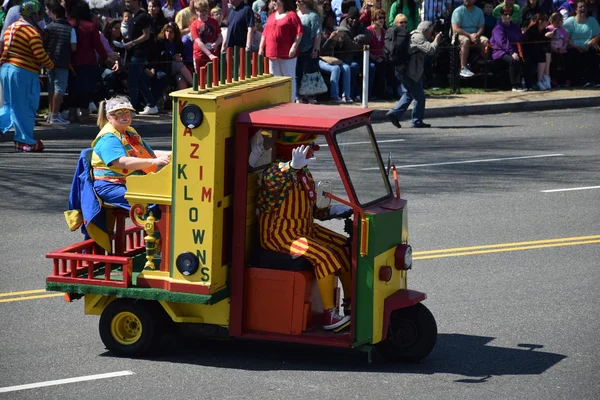 2016 Ulusal Cherry Blossom geçit töreninde Washington Dc