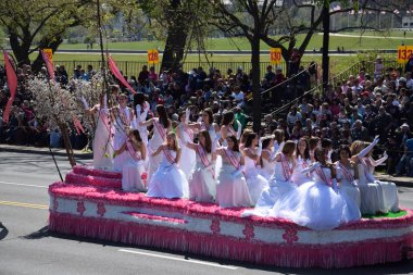 2016 Ulusal Cherry Blossom geçit töreninde Washington Dc