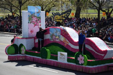 2016 Ulusal Cherry Blossom geçit töreninde Washington Dc