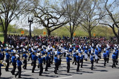 2016 Ulusal Cherry Blossom geçit töreninde Washington Dc