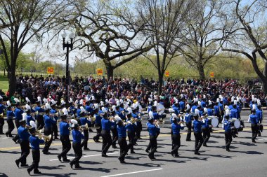 2016 Ulusal Cherry Blossom geçit töreninde Washington Dc