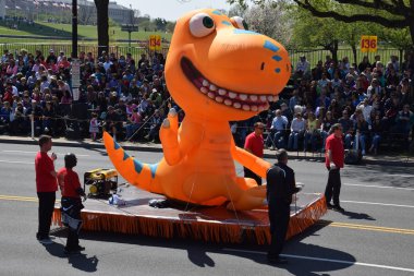 2016 Ulusal Cherry Blossom geçit töreninde Washington Dc