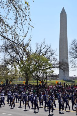 2016 Ulusal Cherry Blossom geçit töreninde Washington Dc