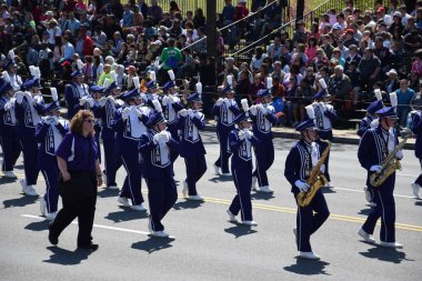 2016 Ulusal Cherry Blossom geçit töreninde Washington Dc