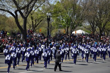 2016 Ulusal Cherry Blossom geçit töreninde Washington Dc