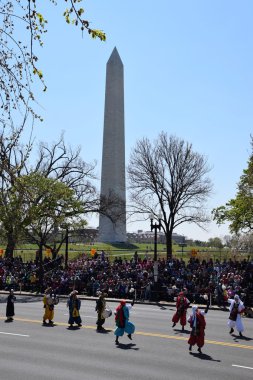 2016 Ulusal Cherry Blossom geçit töreninde Washington Dc